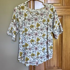 Loft bell sleeve, floral top